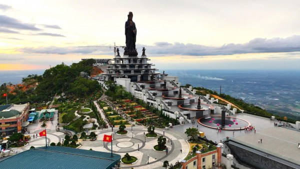 Tây Ninh thông qua điều chỉnh quy hoạch, phấn đấu thành nơi 'đáng đến và đáng sống'