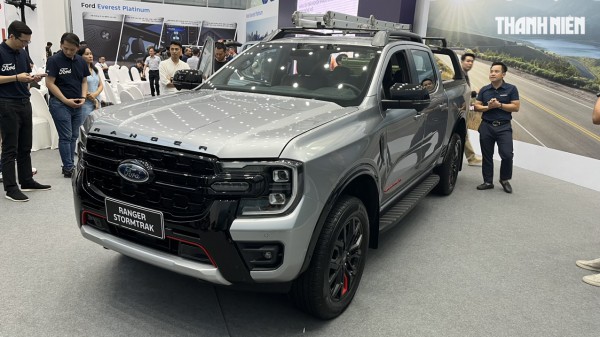 Xe bán tải: Ford Ranger bỏ xa các đối thủ ngay trong bước 'chạy đà' doanh số