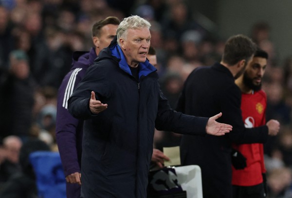 HLV Everton cay đắng thừa nhận M.U thắng may mắn, HLV Carrick ca ngợi hết lời 2 nhân vật đặc biệt