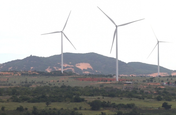 Vướng sai phạm, 19 dự án điện gió, điện mặt trời ở Lâm Đồng chưa có lối ra