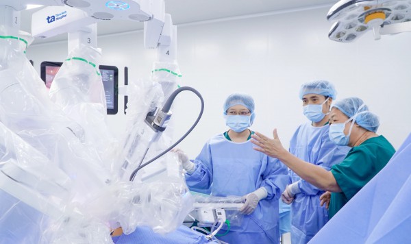 Ngày Thầy thuốc Việt Nam 27.2: Thầy thuốc Việt lập kỳ tích Ngày Thầy thuốc Việt Nam 27.2: Thầy thuốc Việt lập kỳ tích