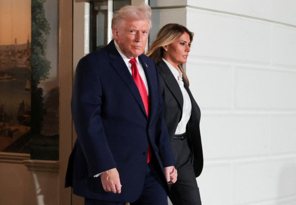 Tổng thống Trump đang đọc thông điệp liên bang Tổng thống Trump đang đọc thông điệp liên bang