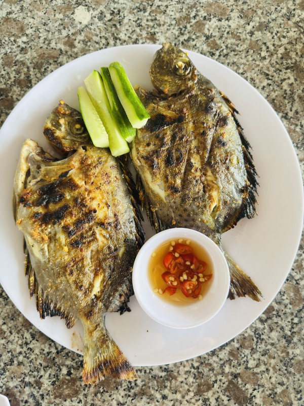 Ăn cá dìa nướng thương nhớ mùi của ngày xưa