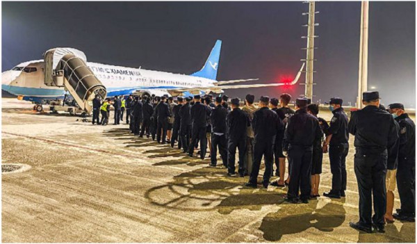 Campuchia trục xuất hơn 300 người Trung Quốc liên quan lừa đảo trực tuyến