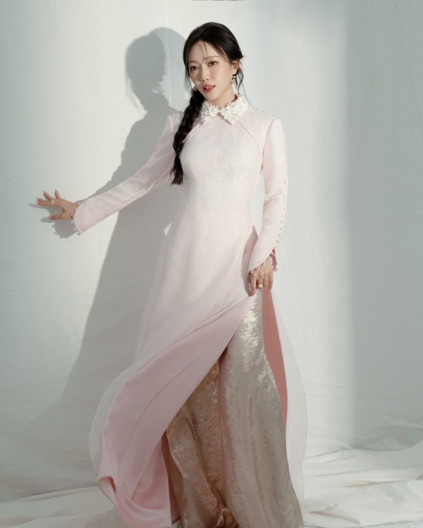 Diệu Nhi dịu dàng trong bộ ảnh áo dài tết
