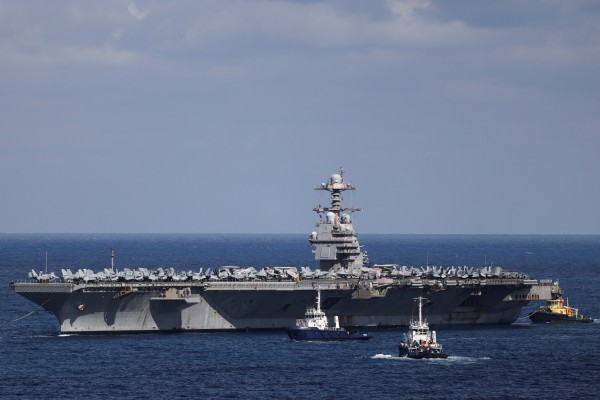 Mỹ chậm tấn công Iran vì nhà vệ sinh trên tàu sân bay bị tắc nghẽn?