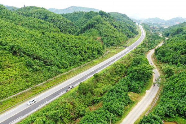 Tăng tốc thi công, giải toả áp lực đầu tư công Tăng tốc thi công, giải toả áp lực đầu tư công