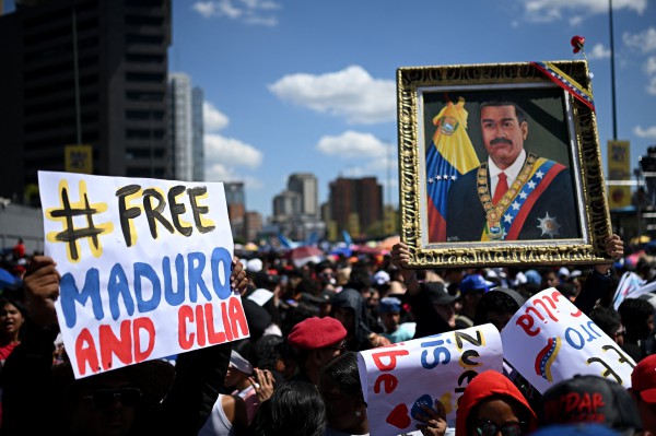 Venezuela yêu cầu Mỹ lập tức thả ông Nicolas Maduro