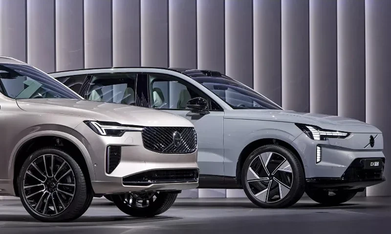 Xe sang tiếp tục cạnh tranh khốc liệt, giá giảm Xe sang tiếp tục cạnh tranh khốc liệt, giá giảm