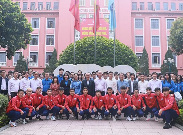 Trường ĐH Thủy lợi xuất quân: Khao khát mang cúp trở về Trường ĐH Thủy lợi xuất quân: Khao khát mang cúp trở về