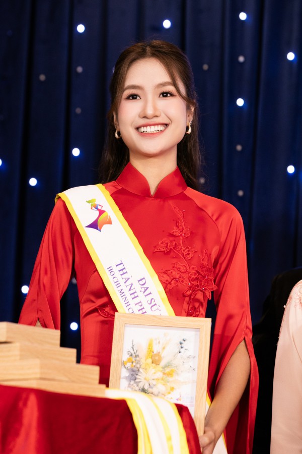 Hoa hậu Thanh Hà làm đại sứ Lễ hội Áo dài TPHCM