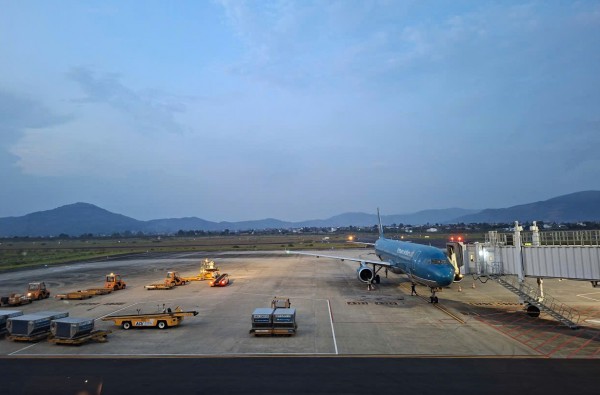 Sân bay Liên Khương vắng lặng trước giờ đóng cửa để 'đại tu'