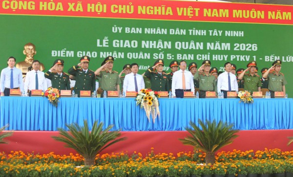 Gần 1/3 tân binh của tỉnh Tây Ninh có trình độ cao đẳng, đại học