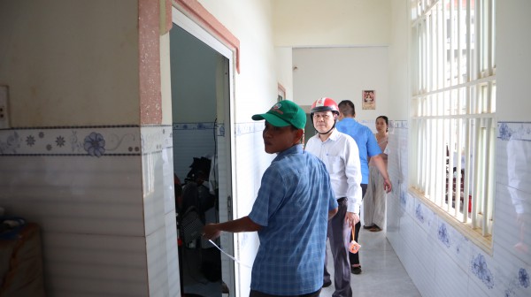 Sau nhận tiền hỗ trợ để đến nơi ở tạm, 8 hộ dân mong muốn gì?