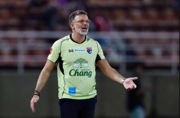 HLV đội tuyển Thái Lan bất an, tạo động thái bất ngờ trước trận 'sinh tử' giải châu Á