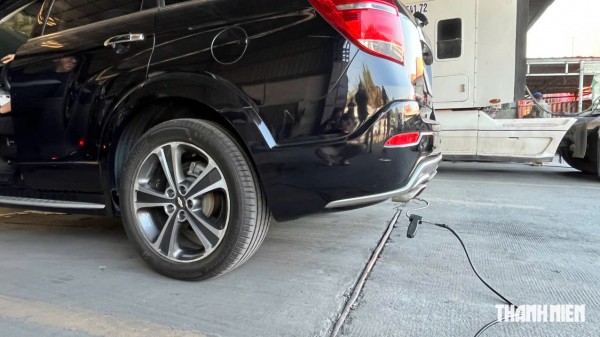 Màu khói từ ống xả ô tô, xe máy báo hiệu điều gì?