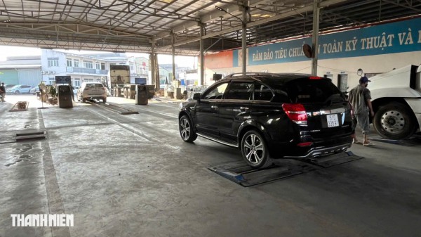 Màu khói từ ống xả ô tô, xe máy báo hiệu điều gì?