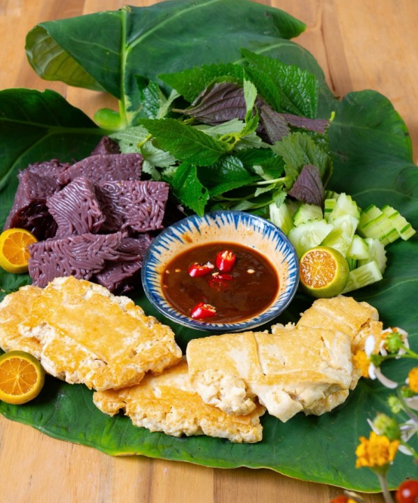 Chiên đậu phụ ấn bẹp được nhiều chị em thử: Vỏ giòn rụm, ruột mềm béo