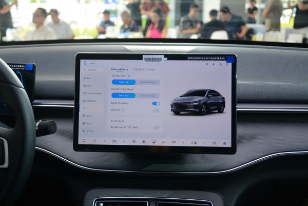 Lưu ý gì khi sử dụng ô tô hybrid cắm sạc ngoài?