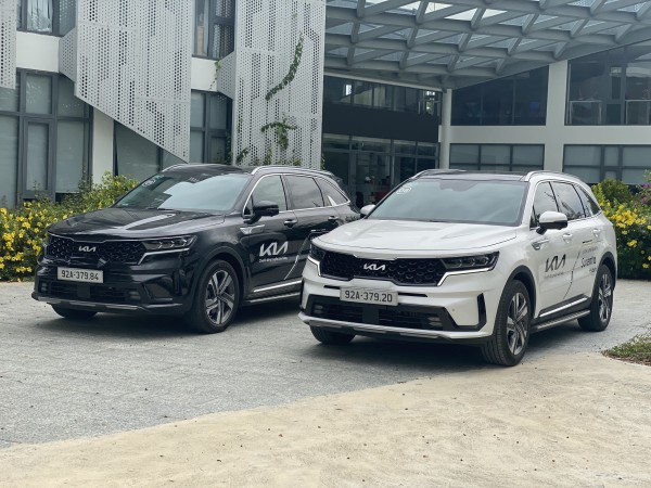 Lưu ý gì khi sử dụng ô tô hybrid cắm sạc ngoài?