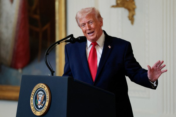 Ông Trump ‘quay xe’, cảnh báo đội tuyển Iran không nên dự World Cup 2026 vì lo ngại không an toàn