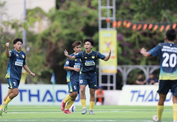 Trường ĐH Công nghệ TP.HCM 0-0 Trường ĐH TDTT Đà Nẵng: Khó lường Trường ĐH Công nghệ TP.HCM 0-0 Trường ĐH TDTT Đà Nẵng: Khó lường