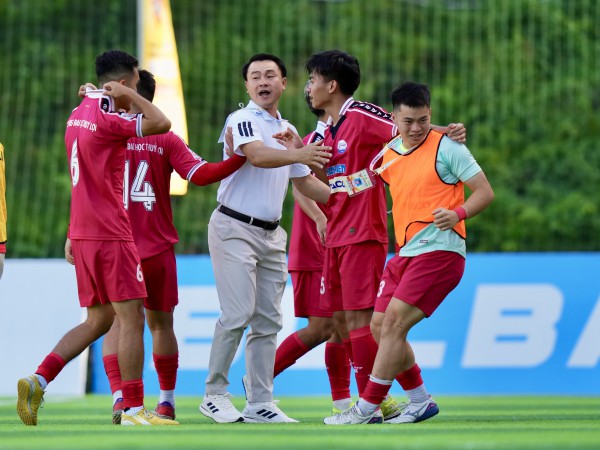 Nóng bỏng vòng tứ kết giải TNSV THACO cup 2026: Đủ anh tài 3 miền!