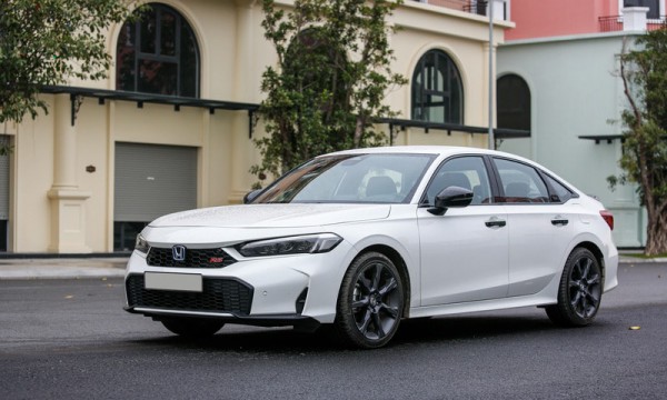 Vì sao sedan cỡ C ngày càng “đuối sức” tại Việt Nam?