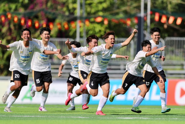 Đương kim vô địch và á quân bị loại: Tiếc, nhưng không bất ngờ!