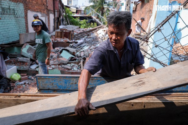 Giải tỏa rạch Xuyên Tâm 17.200 tỉ đồng: Người đi, người ở giữa cảnh ngổn ngang