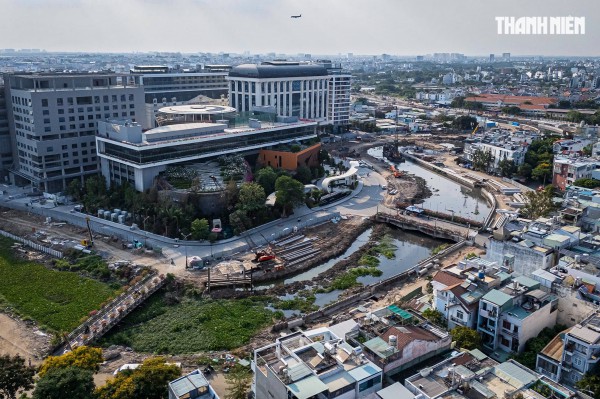 Giải tỏa rạch Xuyên Tâm 17.200 tỉ đồng: Người đi, người ở giữa cảnh ngổn ngang