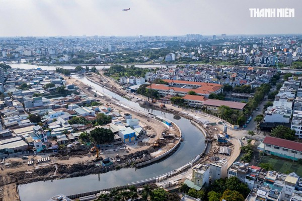 Giải tỏa rạch Xuyên Tâm 17.200 tỉ đồng: Người đi, người ở giữa cảnh ngổn ngang