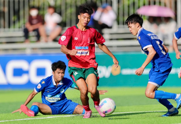 Lá thư của 'thầy giáo làng' cùng bí mật đằng sau đội bóng fair-play nhất giải