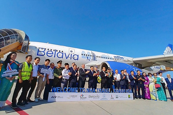 Khánh Hòa khai trương đường bay thẳng Minsk - Cam Ranh, đón khách Belarus