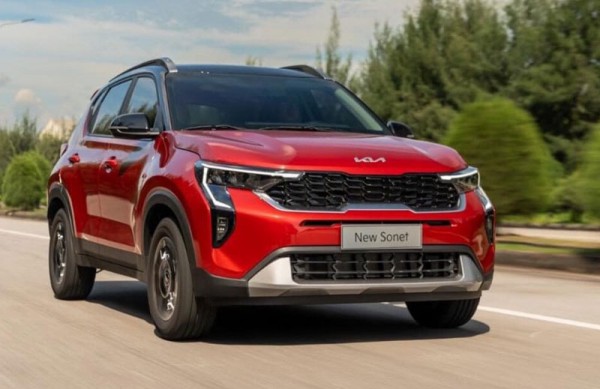 Giá xăng dầu tăng cao, chọn SUV cỡ A không bị “đau” ví