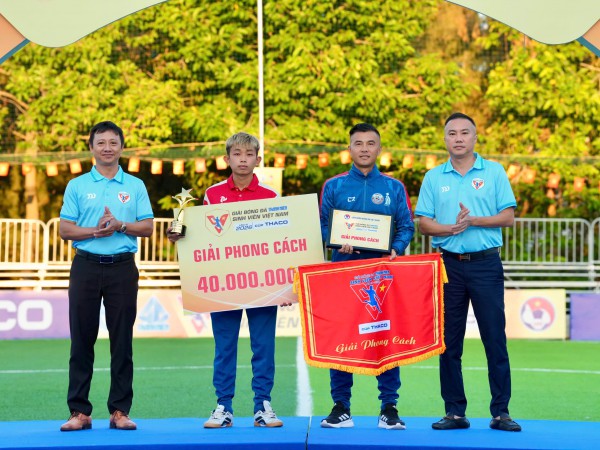 Tiền vệ tài hoa người Hà Tĩnh xuất sắc nhất VCK TNSV THACO cup 2026 Tiền vệ tài hoa người Hà Tĩnh xuất sắc nhất VCK TNSV THACO cup 2026