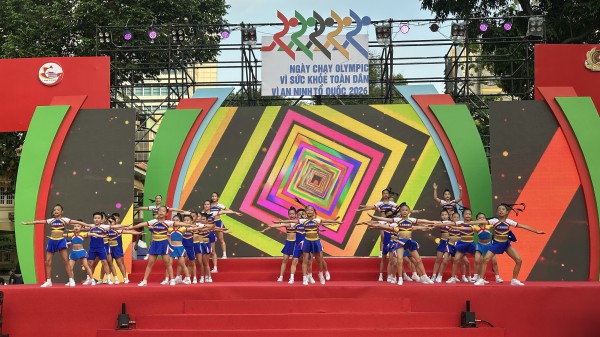 Hàng nghìn người tham gia Ngày chạy Olympic sức khỏe toàn dân tại TP.HCM