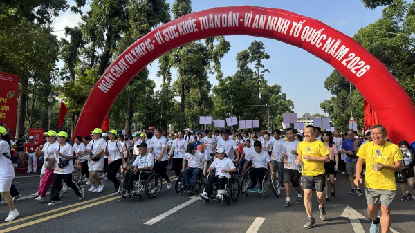 Hàng nghìn người tham gia Ngày chạy Olympic sức khỏe toàn dân tại TP.HCM