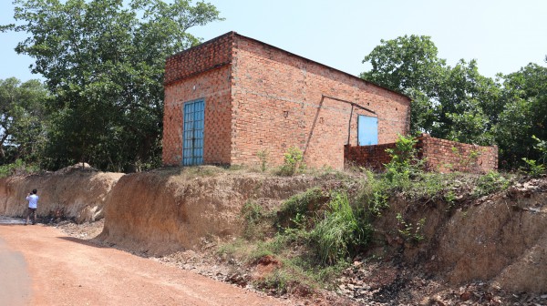 Đồng Nai: Thêm tuyến đường thi công khiến nhà dân chênh vênh bên mép vực sâu