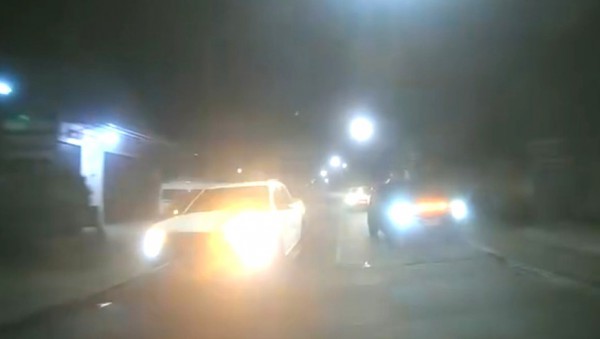 Hỗn loạn cảnh 3 xe bán tải rượt đuổi, hành hung người trong đêm tại Đồng Tháp