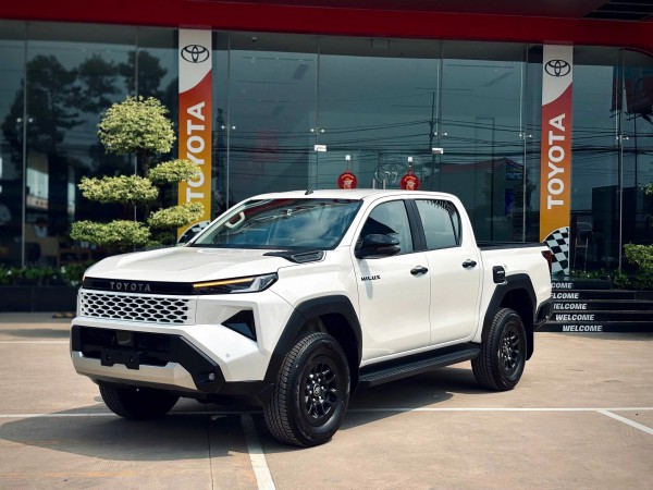 Bộ đôi xe bán tải Ford Ranger, Toyota Hilux đều thuộc nhóm ô tô tải thông dụng