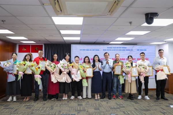 TP.HCM khen thưởng 10 tác phẩm xuất sắc của Báo Thanh Niên