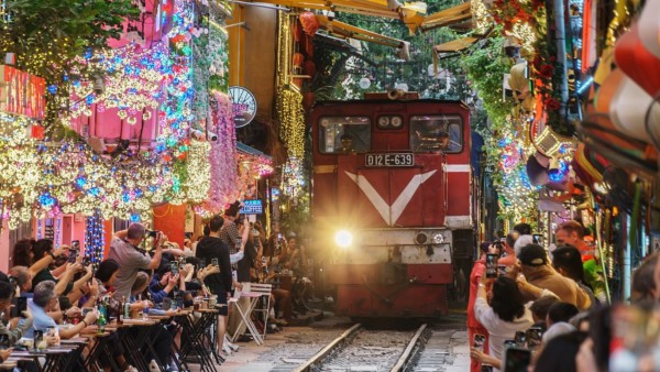 Vì sao phố cổ Hà Nội là 'thủ đô ẩm thực' tuyệt nhất thế giới? Vì sao phố cổ Hà Nội là 'thủ đô ẩm thực' tuyệt nhất thế giới?