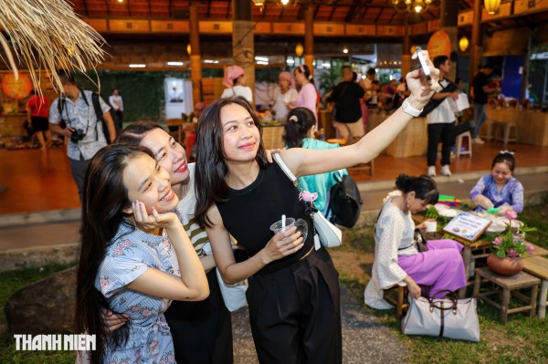 500 món ăn đặc sản 3 miền 'đổ bộ' lễ hội ẩm thực hoành tráng ở TP.HCM