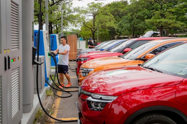 Hạ tầng trạm sạc trước cơ hội bứt tốc cùng làn sóng xe điện Hạ tầng trạm sạc trước cơ hội bứt tốc cùng làn sóng xe điện