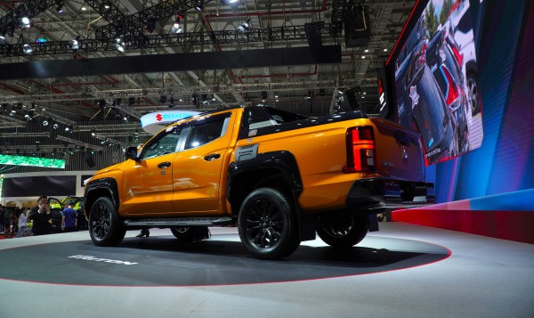 Cấm xe bán tải: Tại sao hợp lý nhưng vẫn gây 'ấm ức'?