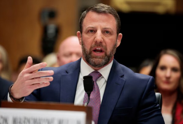 Ông Trump đối diện nhiều vụ kiện, căng thẳng ngân sách Ông Trump đối diện nhiều vụ kiện, căng thẳng ngân sách