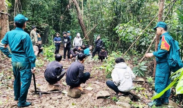 Đà Nẵng: Phát hiện 'công xưởng' khai thác vàng trái phép giữa rừng sâu Khe Ma