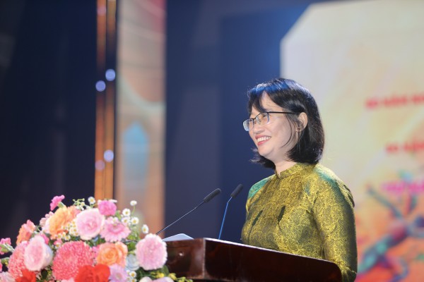 Phó chủ tịch UBND TP.HCM Trần Thị Diệu Thúy giao nhiệm vụ cho ngành TDTT TP.HCM Phó chủ tịch UBND TP.HCM Trần Thị Diệu Thúy giao nhiệm vụ cho ngành TDTT TP.HCM