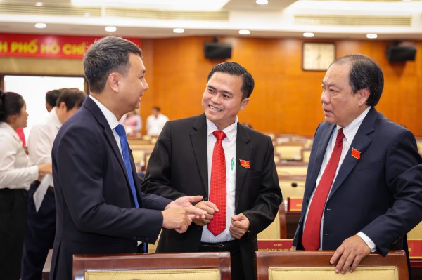 Lãnh đạo Quốc hội, Thành ủy TP.HCM dự kỳ họp HĐND TP.HCM đầu tiên